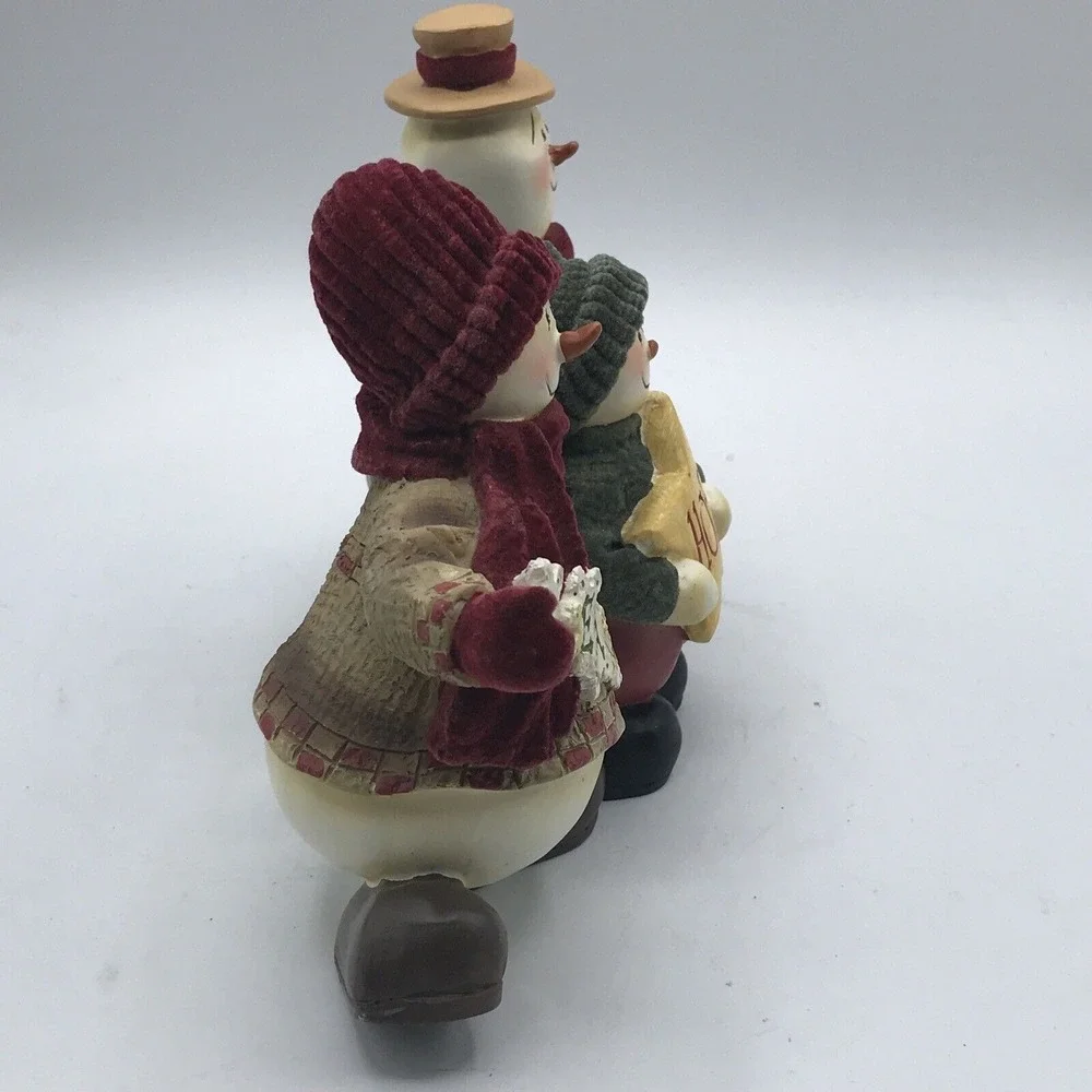 Resin Winter Family Peace Hope Joy Figurine Winter‎ Decor
